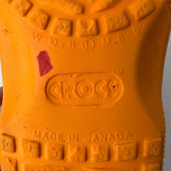 W 10-11/ M 8-9 Crocs Unisex Adult Iconic Orange Classic Clog Sandal *READ BELOW - Picture 9 of 13